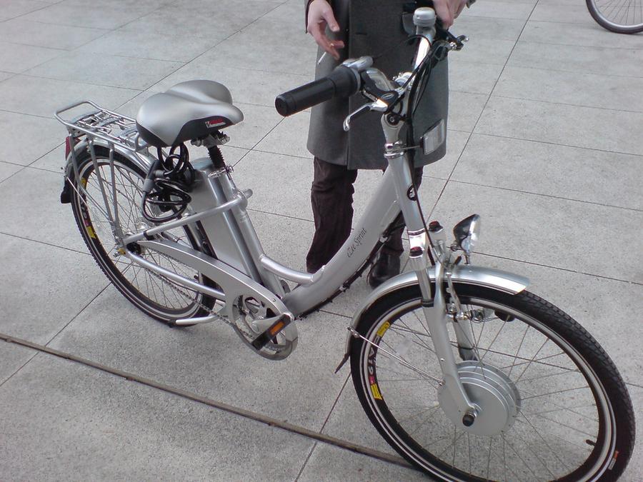 Electric Bike - Image of Electric bikes, E-bike influencers